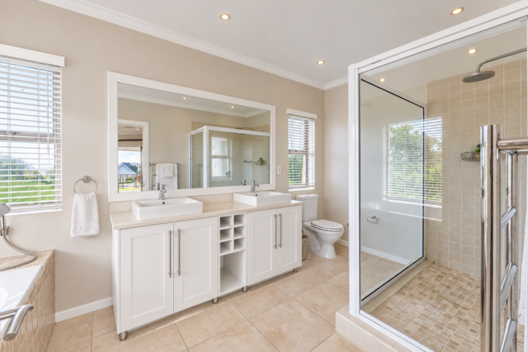 en suite bathroom 1